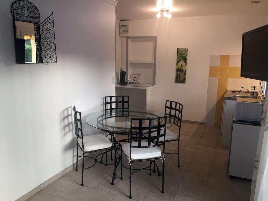 Апартаменты « Chez Nath Et Chris » Сент-Андре-де-Кюбзак Экстерьер фото